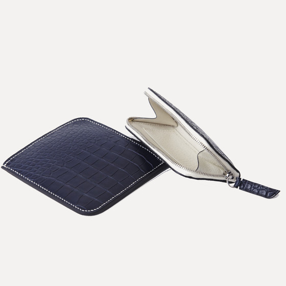 Deux-Ecus in navy crocodile and parchemin kidskin